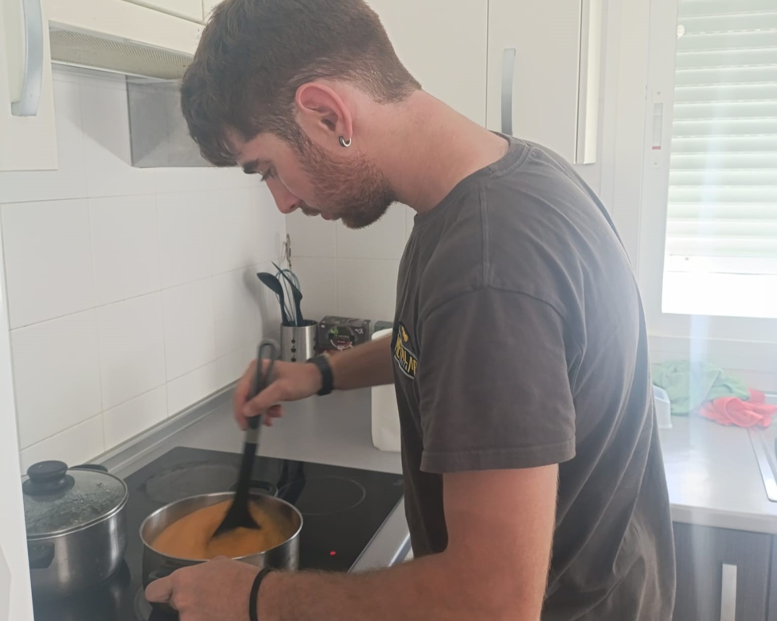 emancipación cocinando